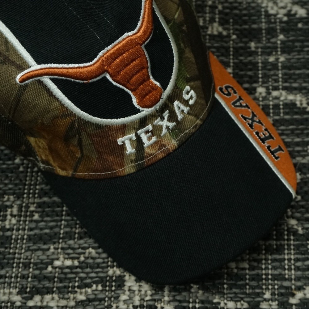 Texas Longhorns Golden Lion Camo Strapback Hat Orange NCAA‎ University Cap